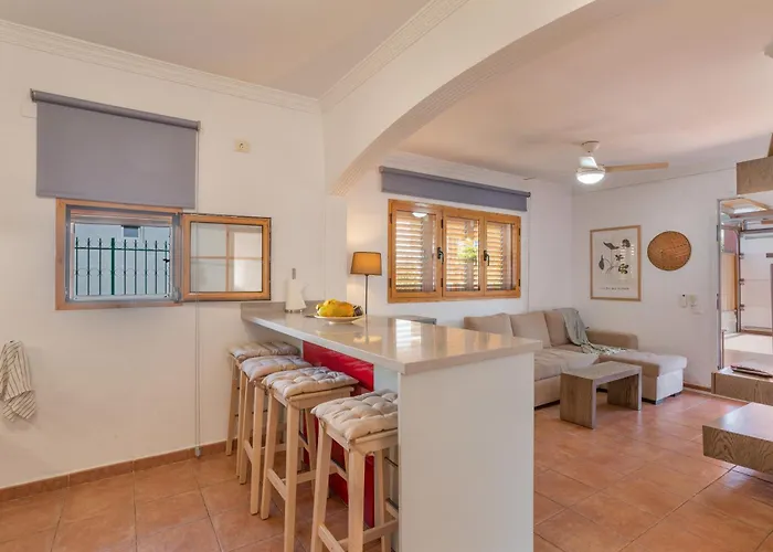 En بلايا ديل إنغلز